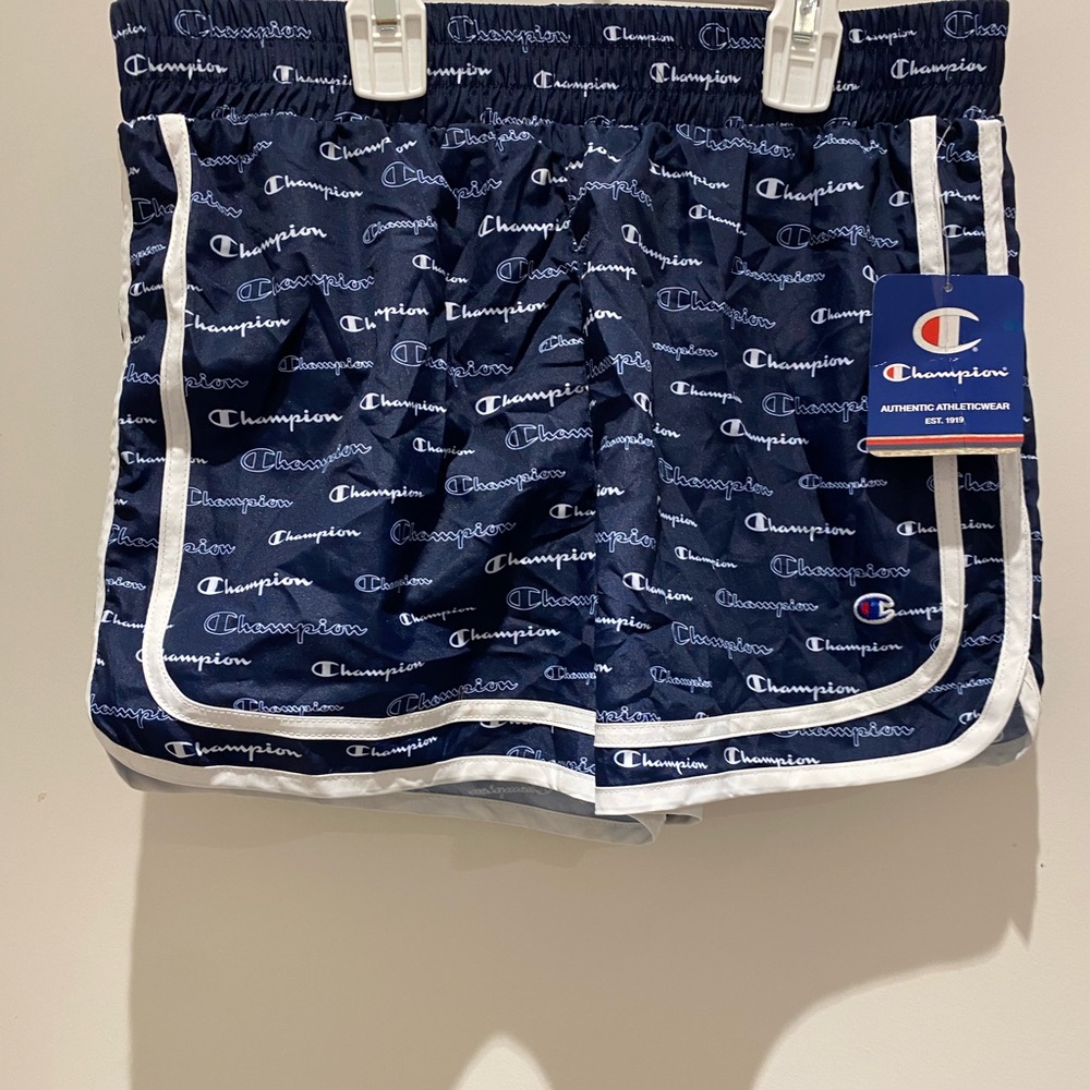 ⭐️Champion Shorts⭐️
